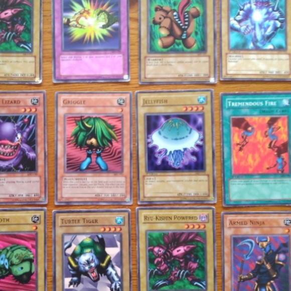 Lot VTG Yu-Gi-Oh Trading Cards - Picture 8 of 12